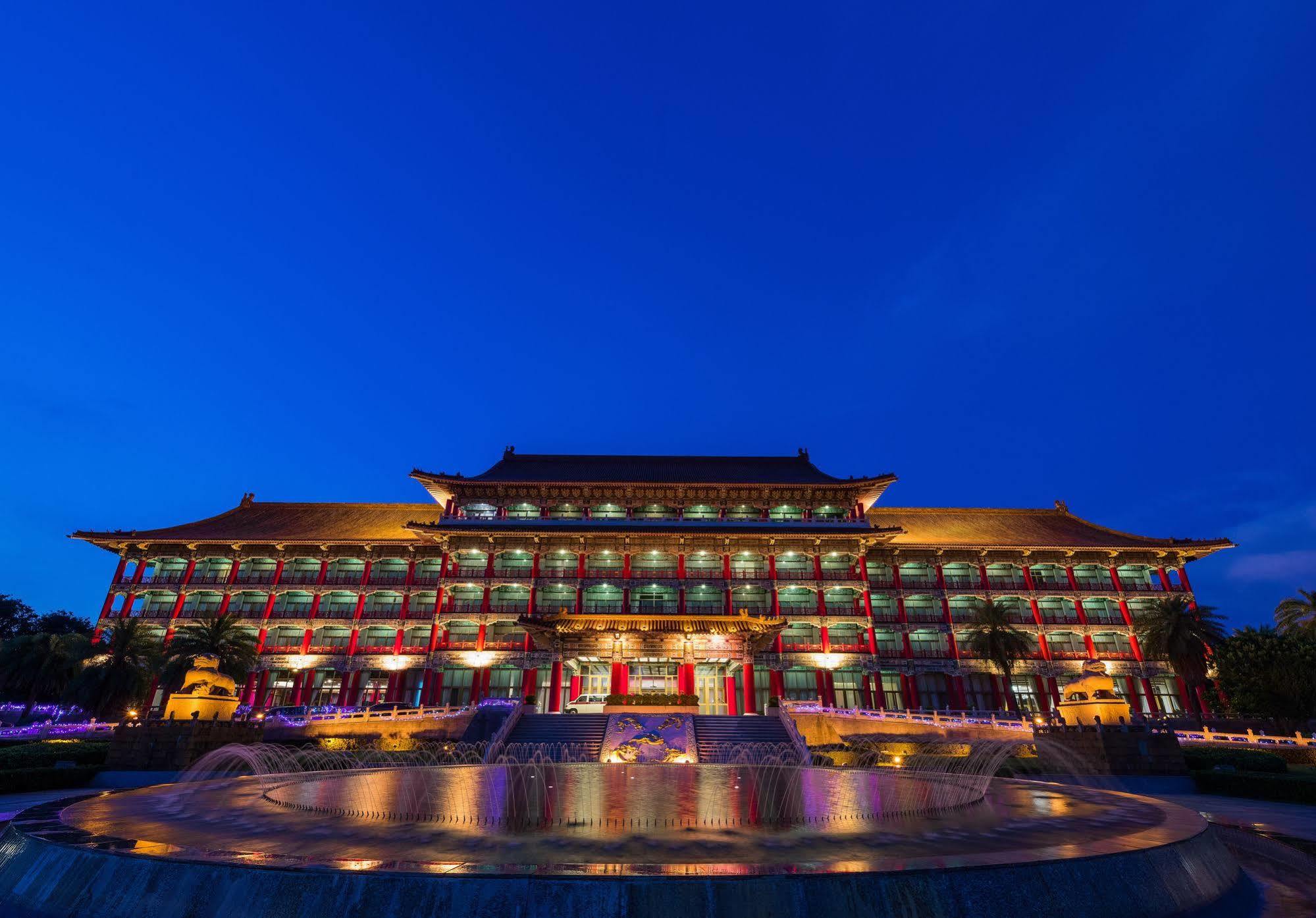 The Grand Hotel Kaohsiung Exteriör bild