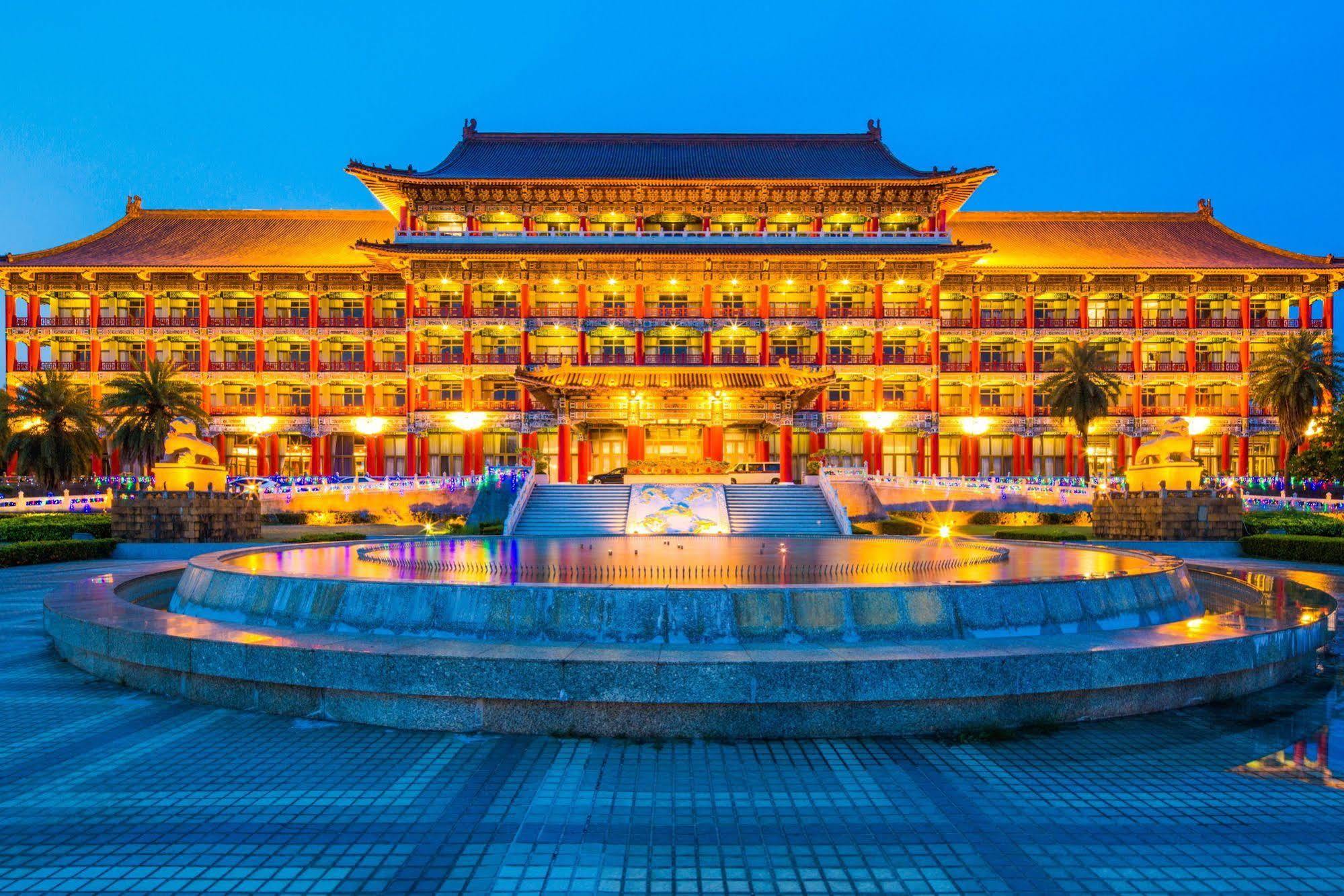 The Grand Hotel Kaohsiung Exteriör bild